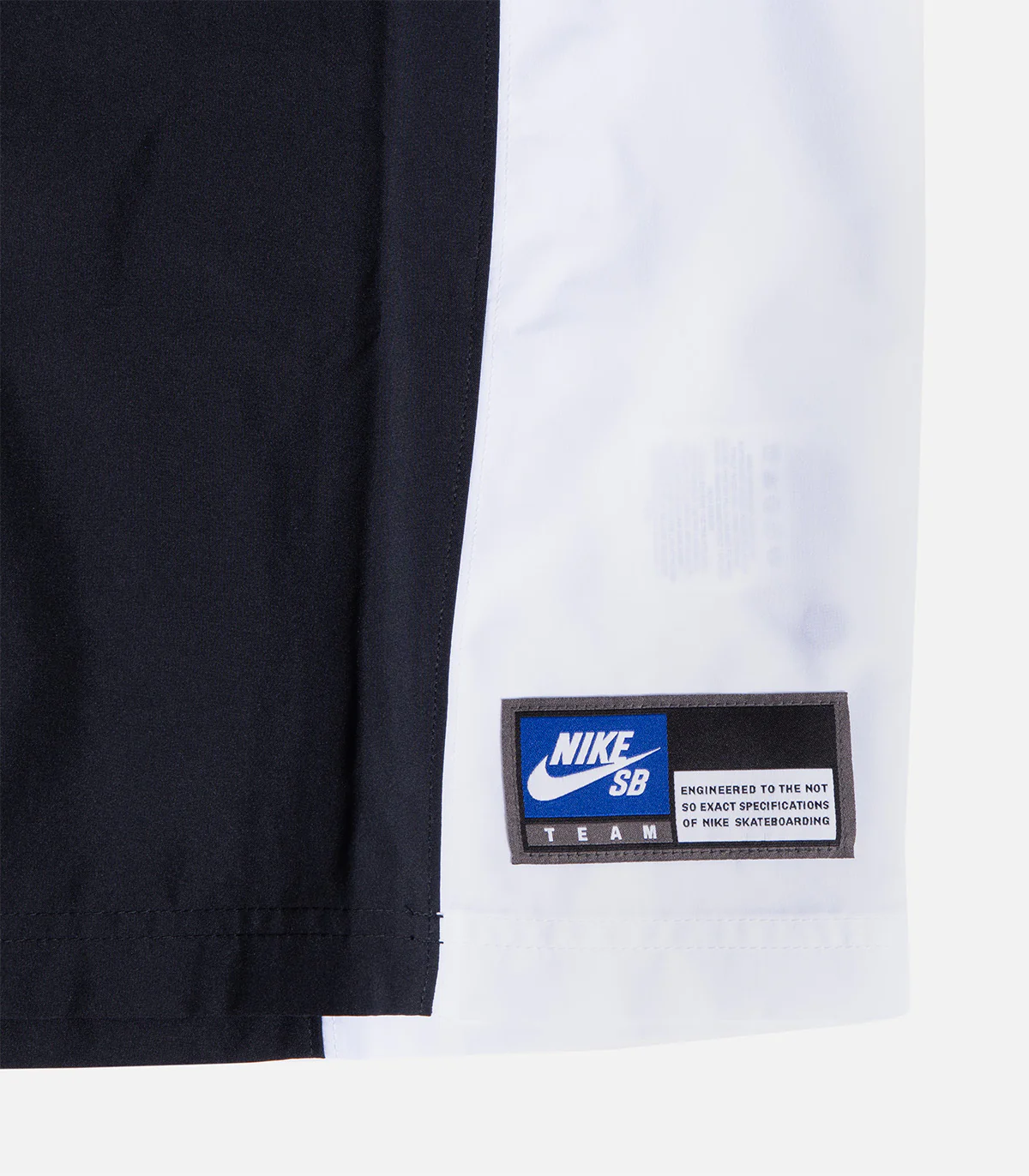 Nike SB Dri-Fit Bowler Shirt - Image 3