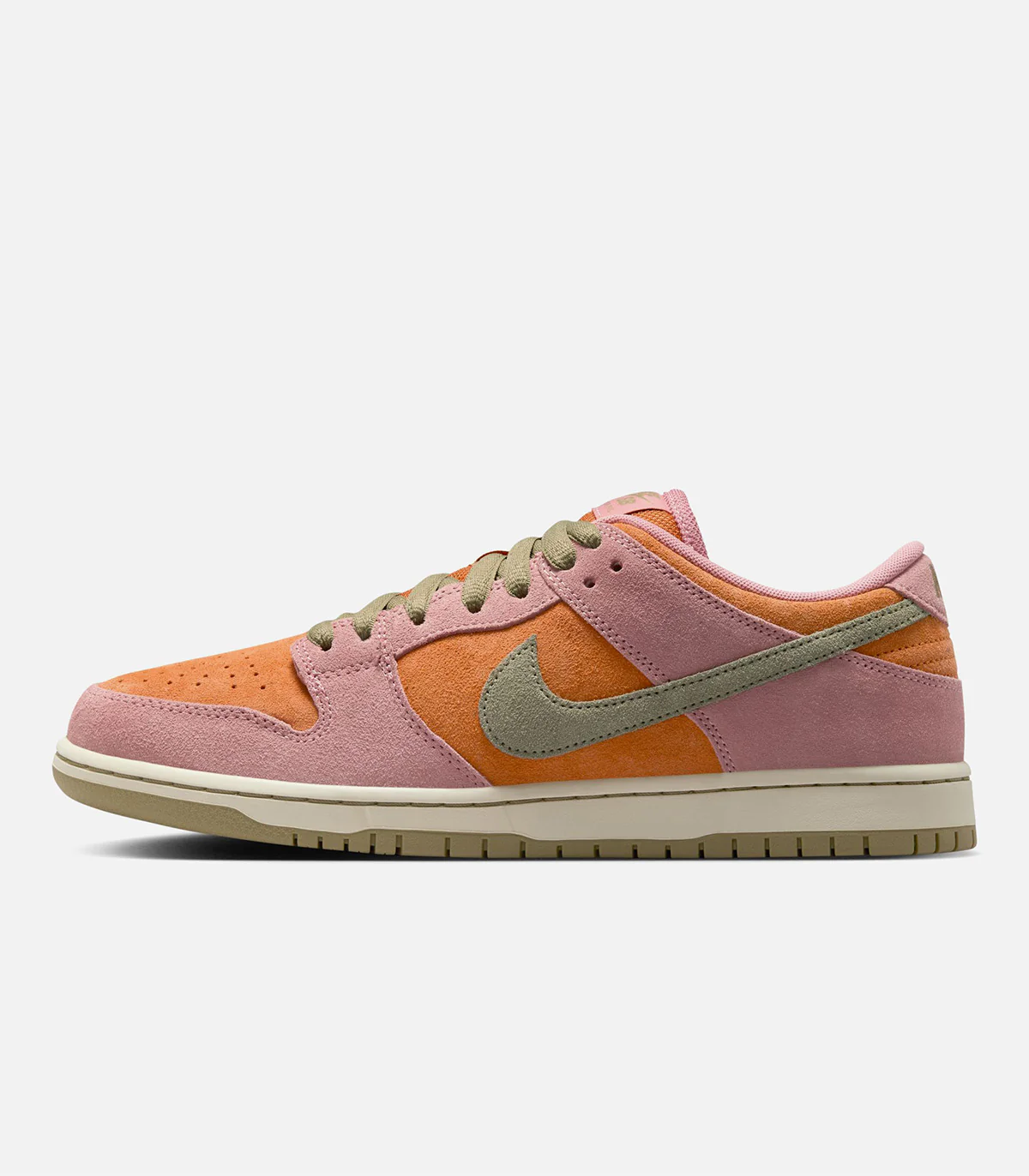 Nike SB Dunk Low Pro