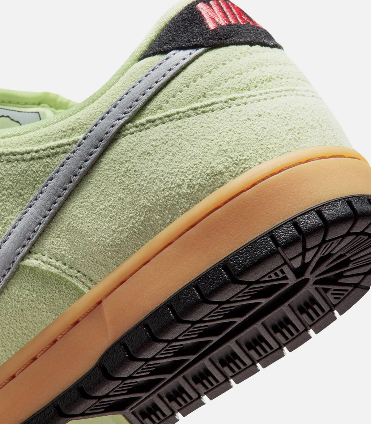 Nike SB Dunk Low Pro - Image 4