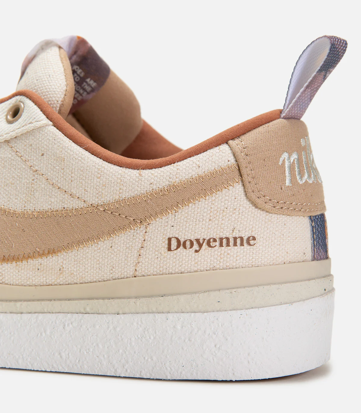 Nike SB X Doyenne Blazer Low - Image 3