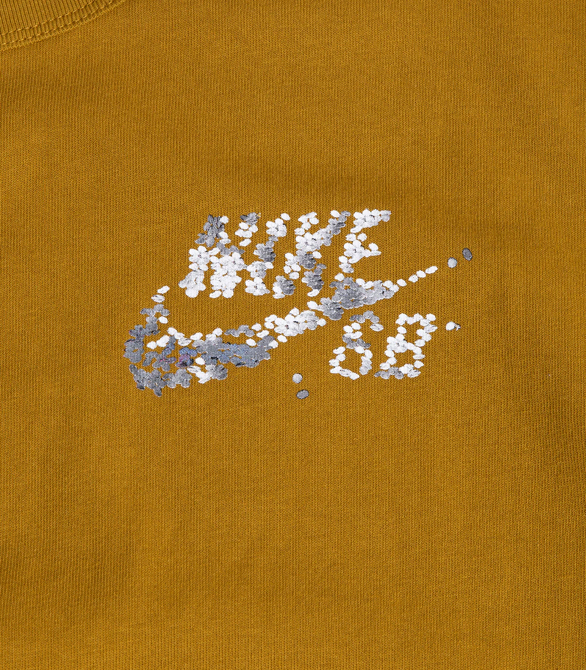 Nike SB Yuto Sustainable T-Shirt - Image 2