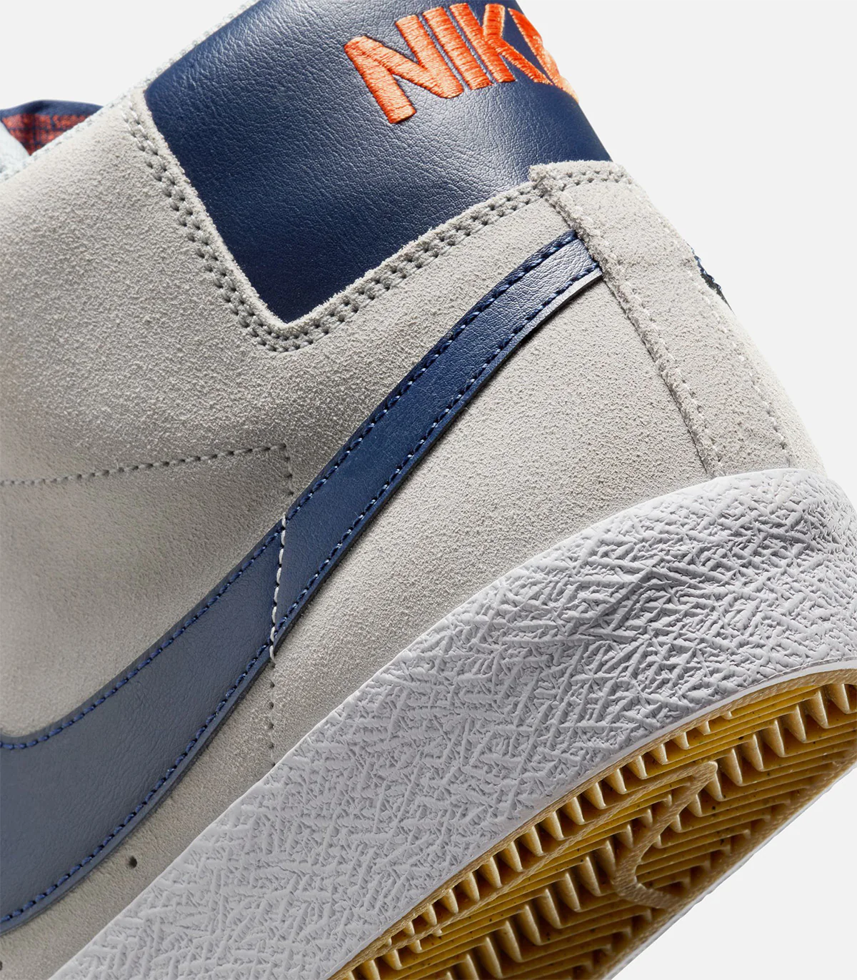 Nike SB Zoom Blazer Mid - Image 4