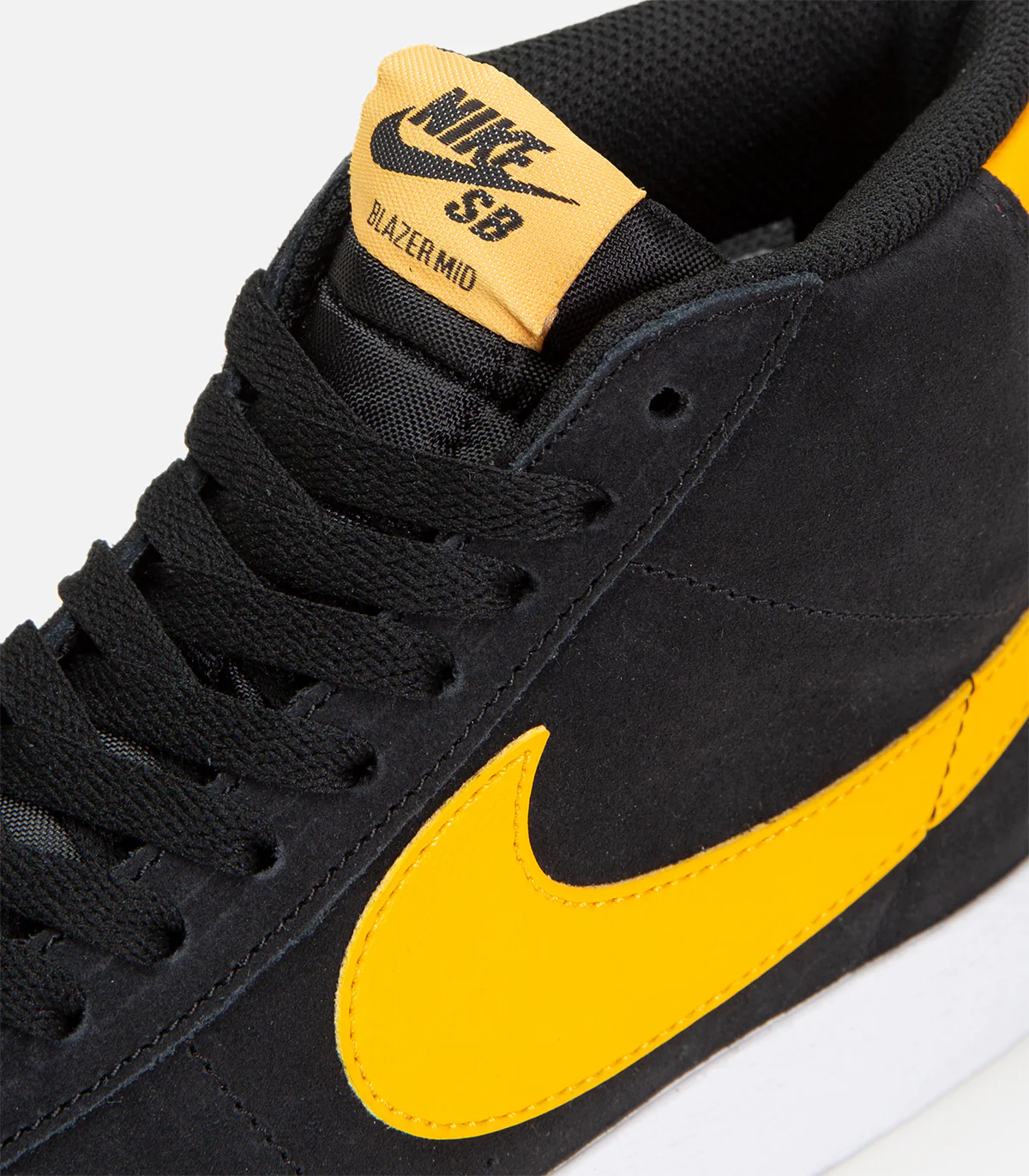 Nike SB Zoom Blazer Mid - Image 3